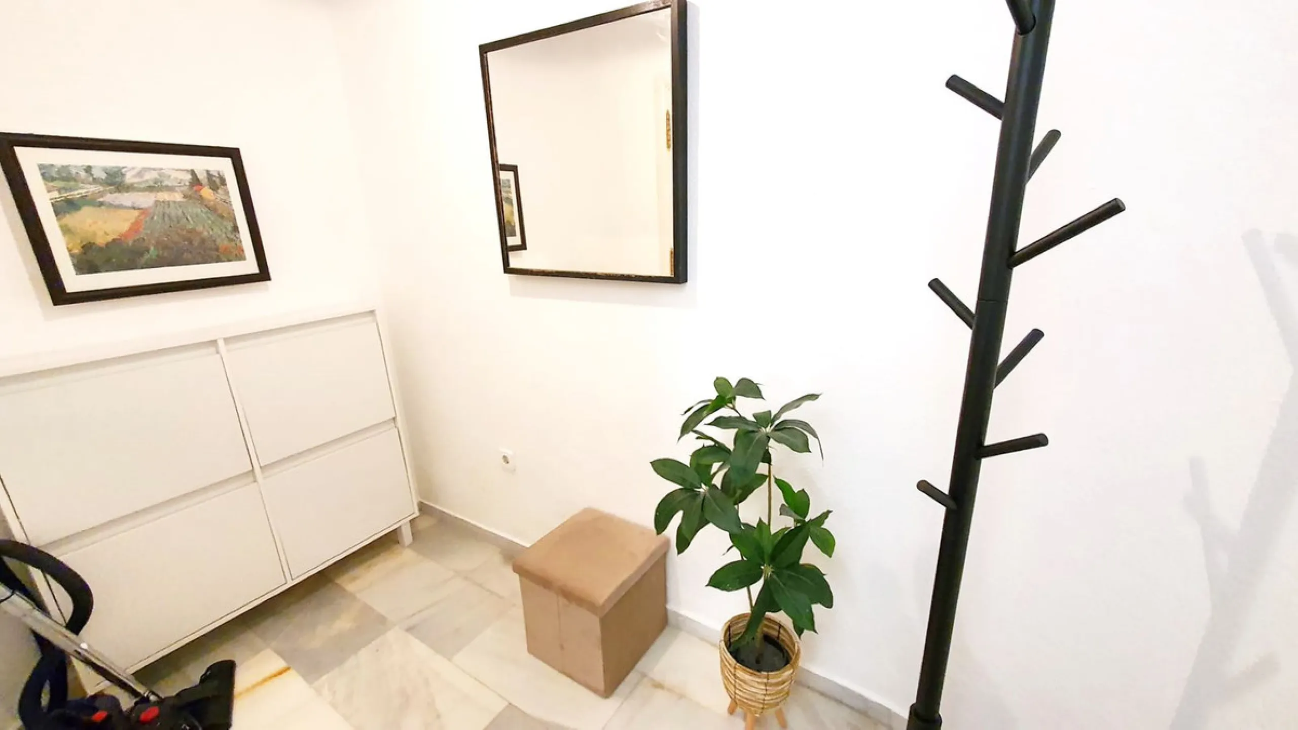 House - Townhouse в продаже в Mijas, Málaga. В доме 2 спален и 2 ванных комнат. Площадь дома 80 м²