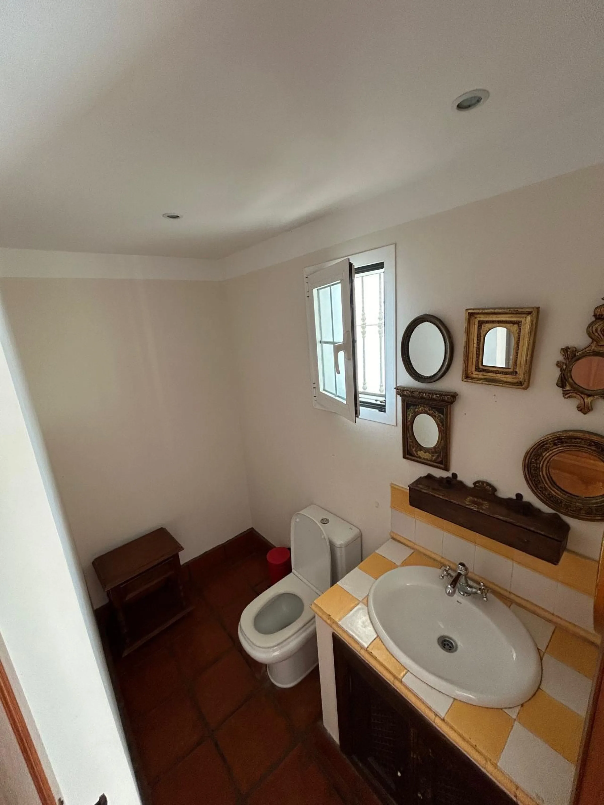 Elegant Townhouse  – A Tranquil Residential Oasis