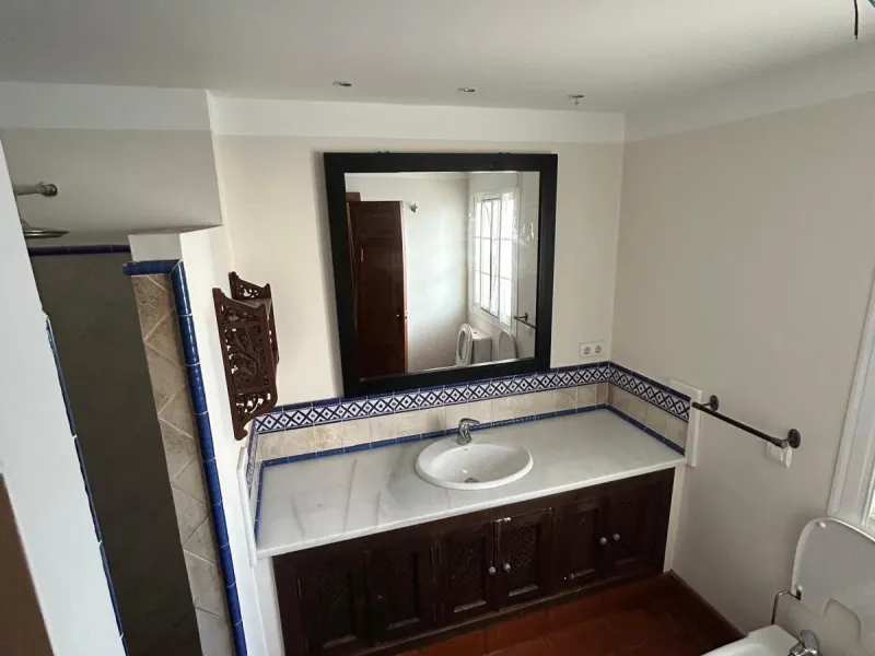 Elegant Townhouse  – A Tranquil Residential Oasis
