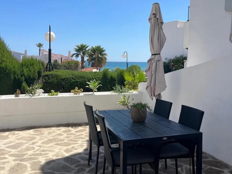 NEW TOWNHOUSE LOCATED IN THE EXCLUSIVE AREA OF MIRAFLORES, JUST 50 METERS FROM THE BEACH – WITH TOURIST LICENSE!!!
