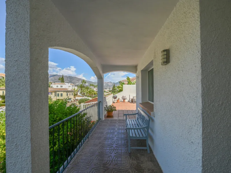 **Beautiful One-Level Villa with Private Pool – Fuengirola / Cerros del Águila**