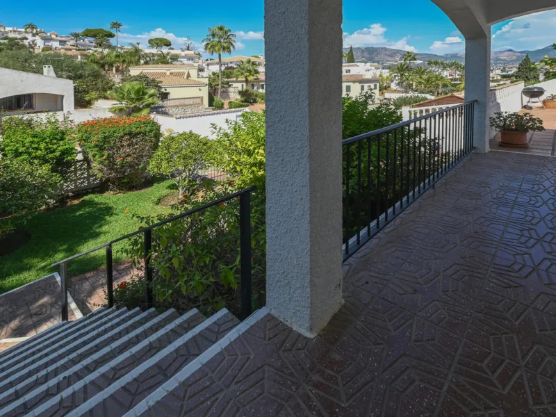**Beautiful One-Level Villa with Private Pool – Fuengirola / Cerros del Águila**