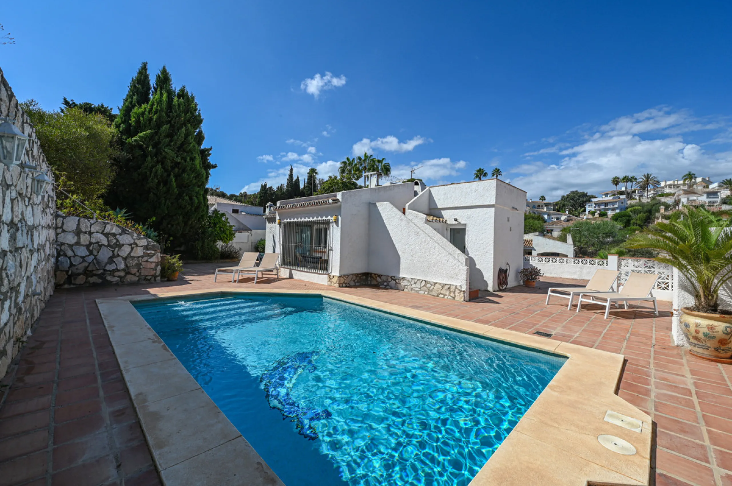 **Beautiful One-Level Villa with Private Pool – Fuengirola / Cerros del Águila**