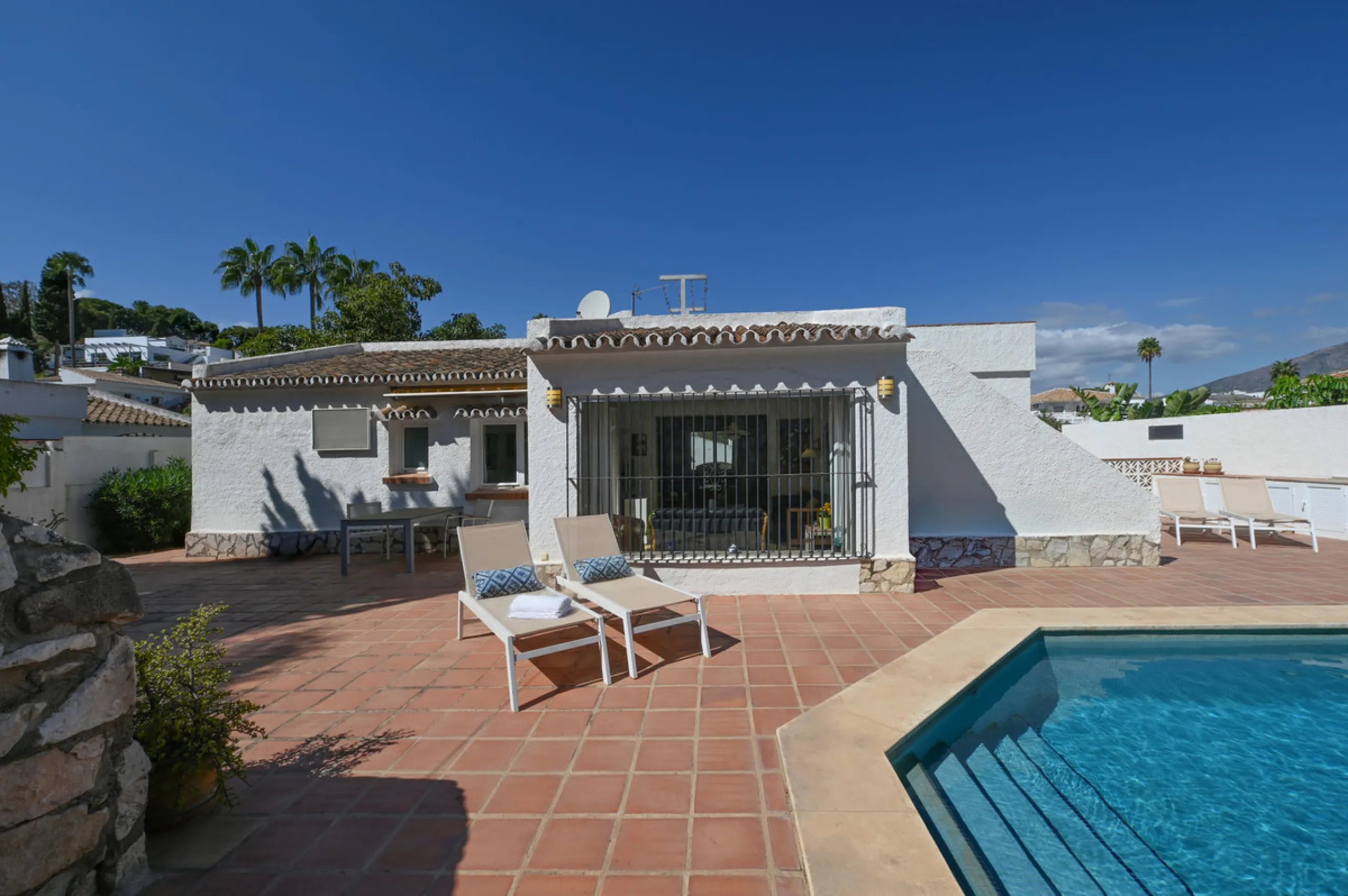 **Beautiful One-Level Villa with Private Pool – Fuengirola / Cerros del Águila**