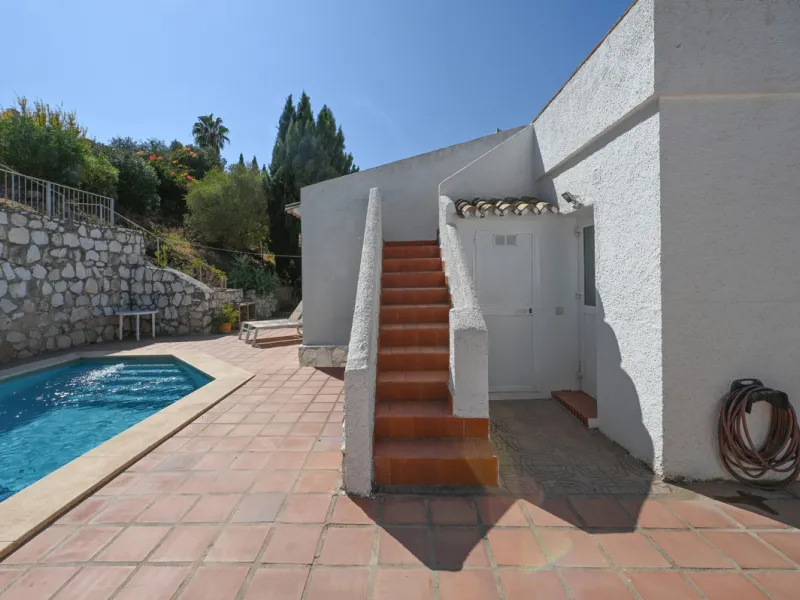 **Beautiful One-Level Villa with Private Pool – Fuengirola / Cerros del Águila**