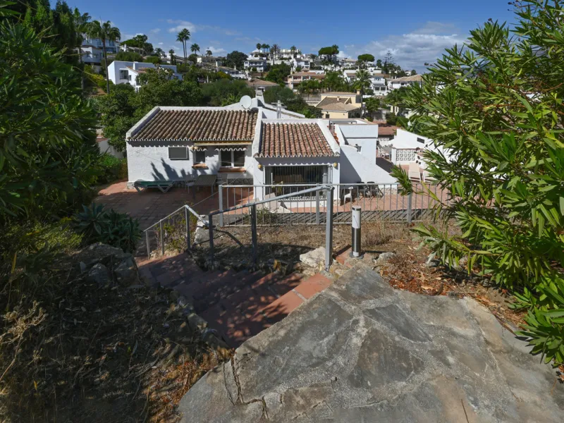 **Beautiful One-Level Villa with Private Pool – Fuengirola / Cerros del Águila**