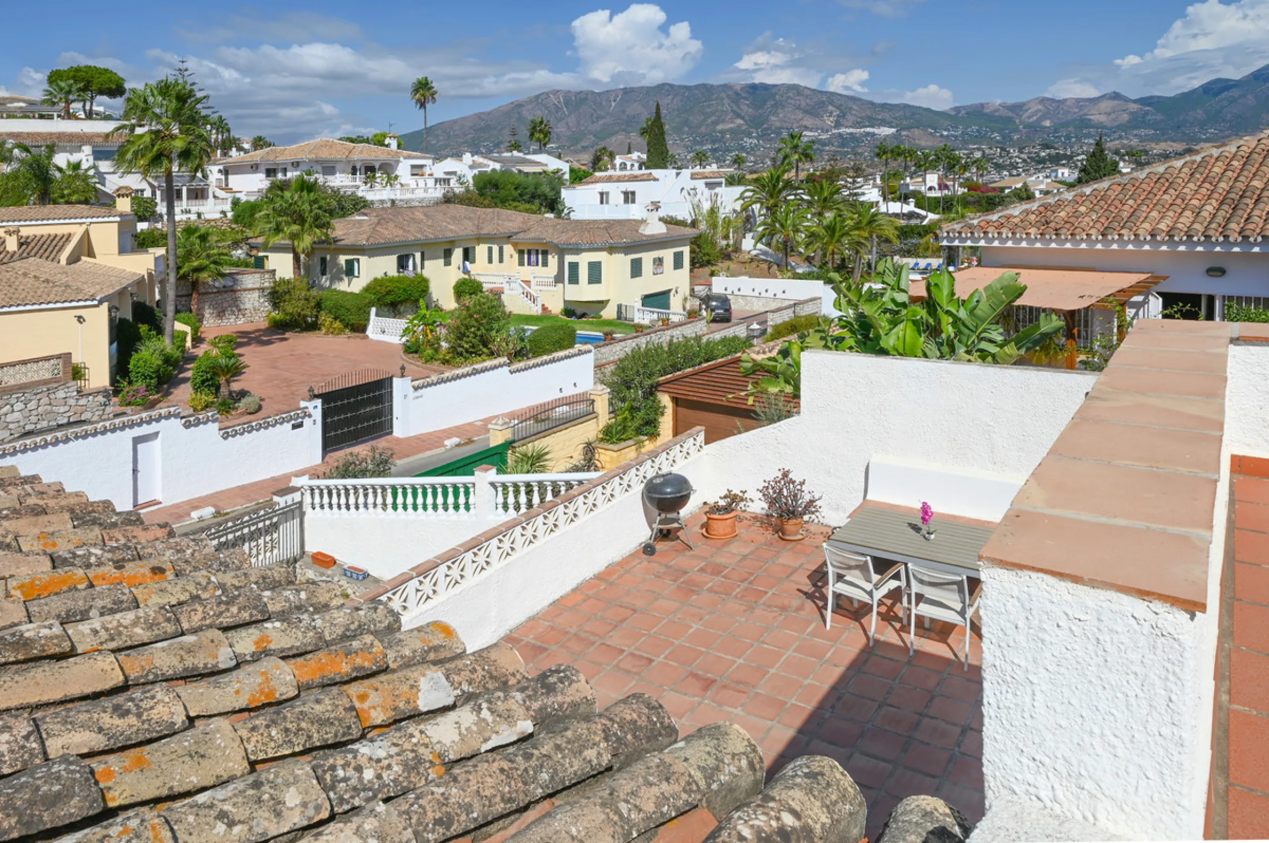 **Beautiful One-Level Villa with Private Pool – Fuengirola / Cerros del Águila**