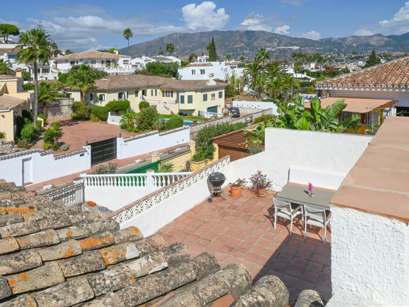 **Beautiful One-Level Villa with Private Pool – Fuengirola / Cerros del Águila**