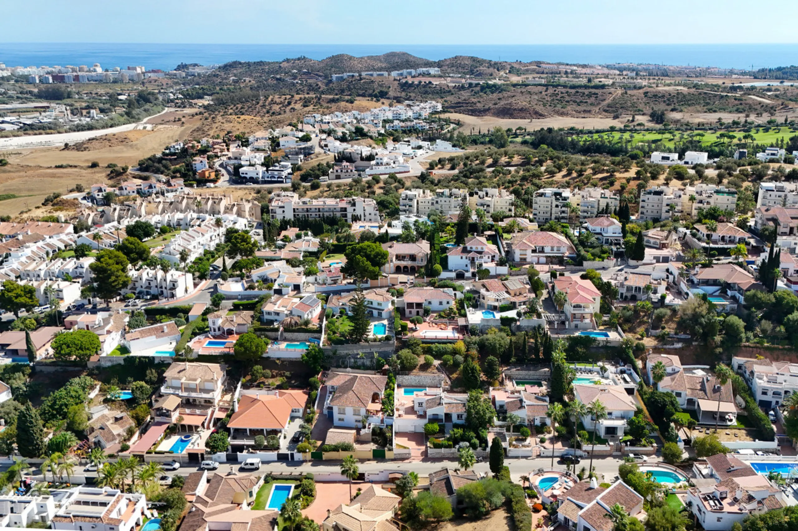 **Beautiful One-Level Villa with Private Pool – Fuengirola / Cerros del Águila**