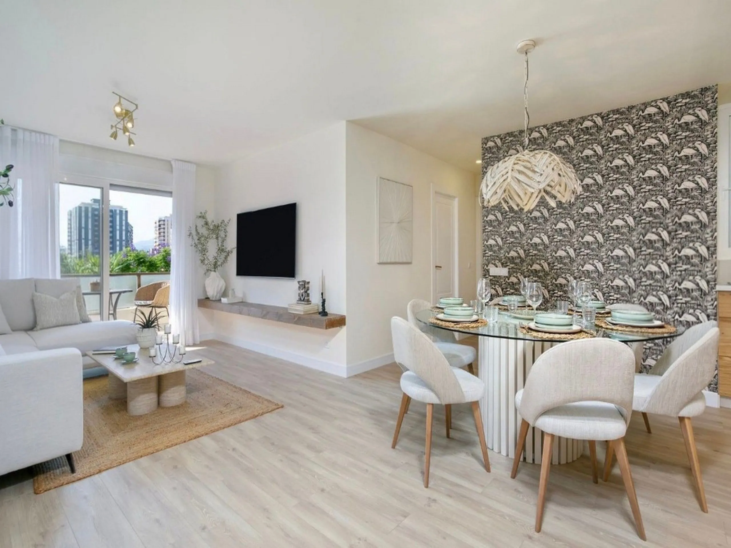 Apartment - Middle Floor Apartment в продаже в Fuengirola, Málaga. В доме 2 спален и 2 ванных комнат. Площадь дома 98 м²