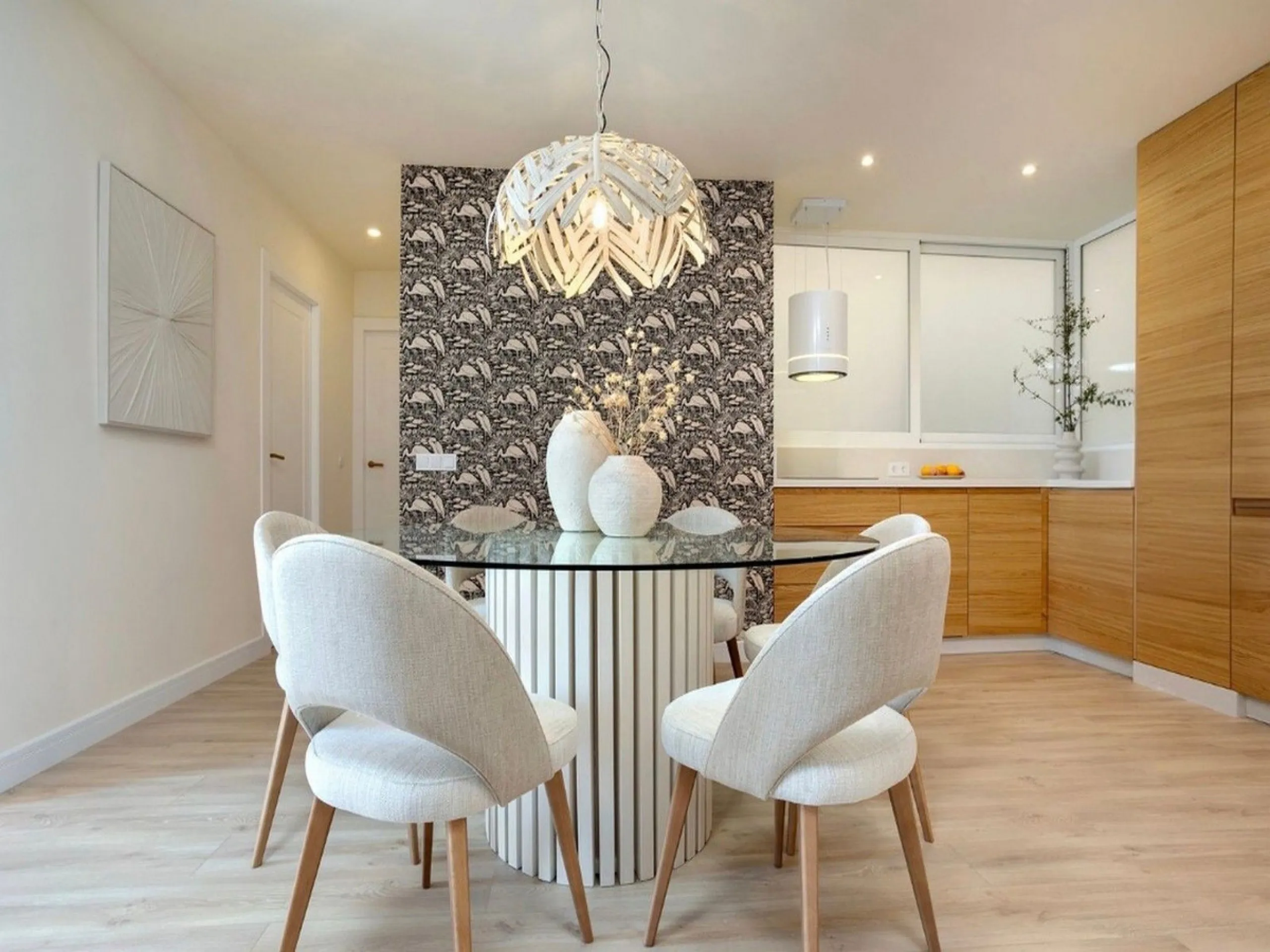 Apartment - Middle Floor Apartment в продаже в Fuengirola, Málaga. В доме 2 спален и 2 ванных комнат. Площадь дома 98 м²