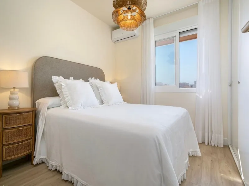 Apartment - Middle Floor Apartment в продаже в Fuengirola, Málaga. В доме 2 спален и 2 ванных комнат. Площадь дома 98 м²