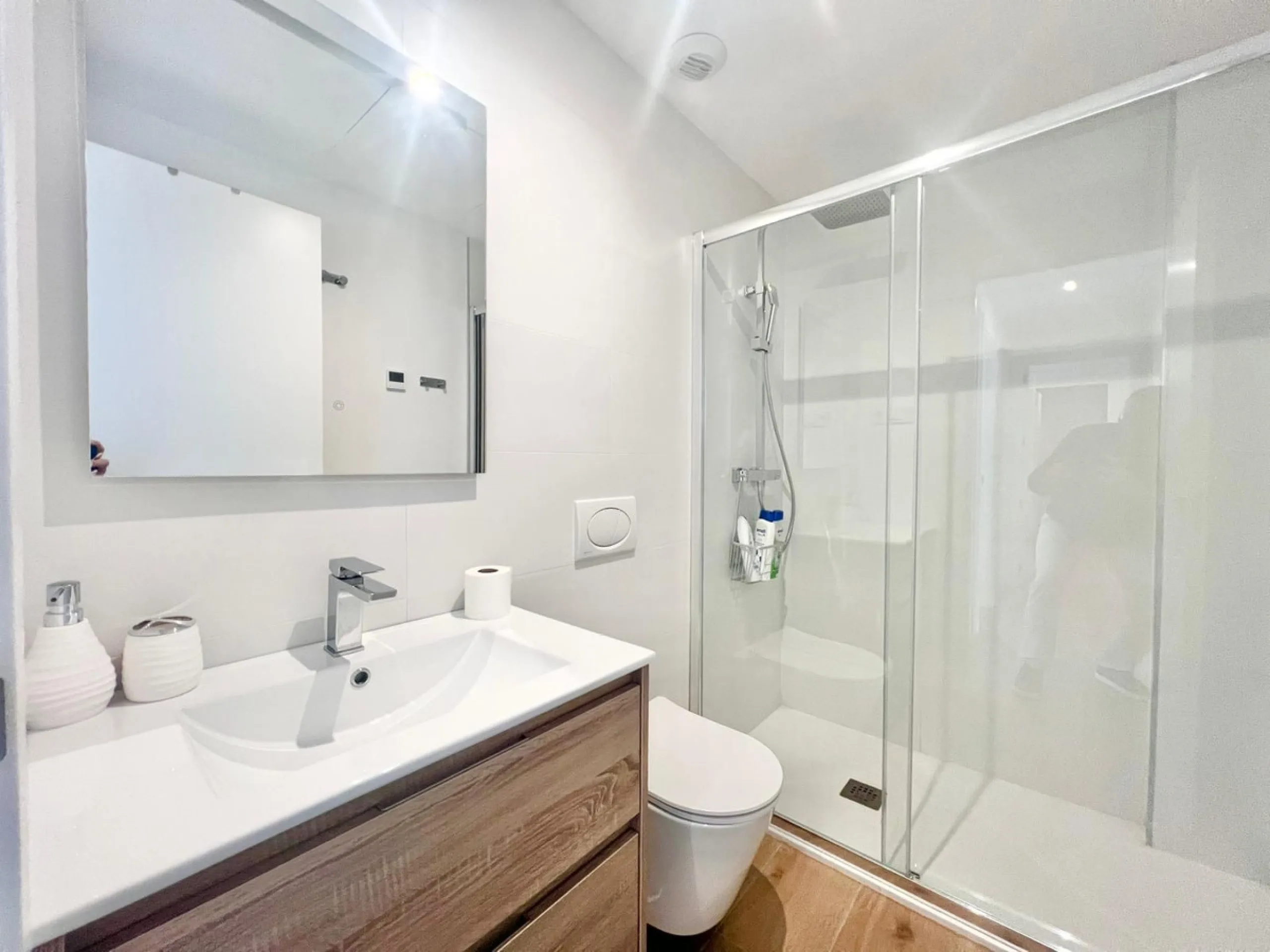 Apartment - Middle Floor Apartment в продаже в Fuengirola, Málaga. В доме 3 спален и 2 ванных комнат. Площадь дома 92 м²