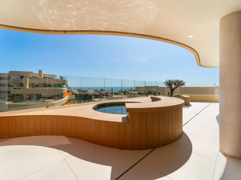 Apartment - Penthouse в продаже в Fuengirola, Málaga. В доме 3 спален и 2 ванных комнат. Площадь дома 114 м²