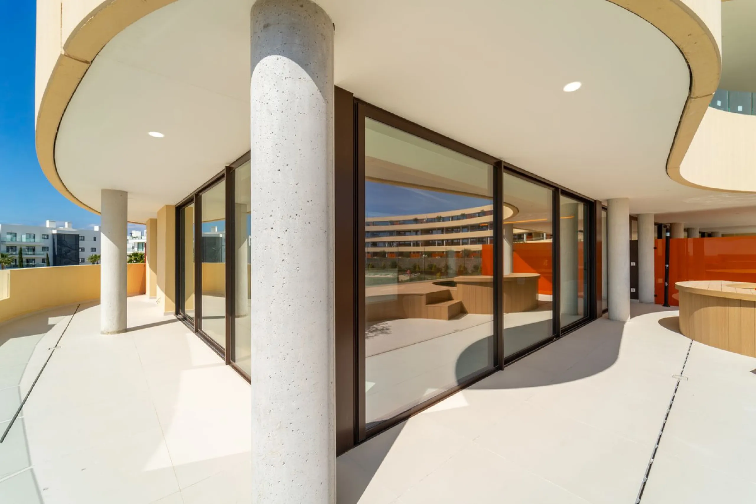 Apartment - Penthouse в продаже в Fuengirola, Málaga. В доме 3 спален и 2 ванных комнат. Площадь дома 114 м²