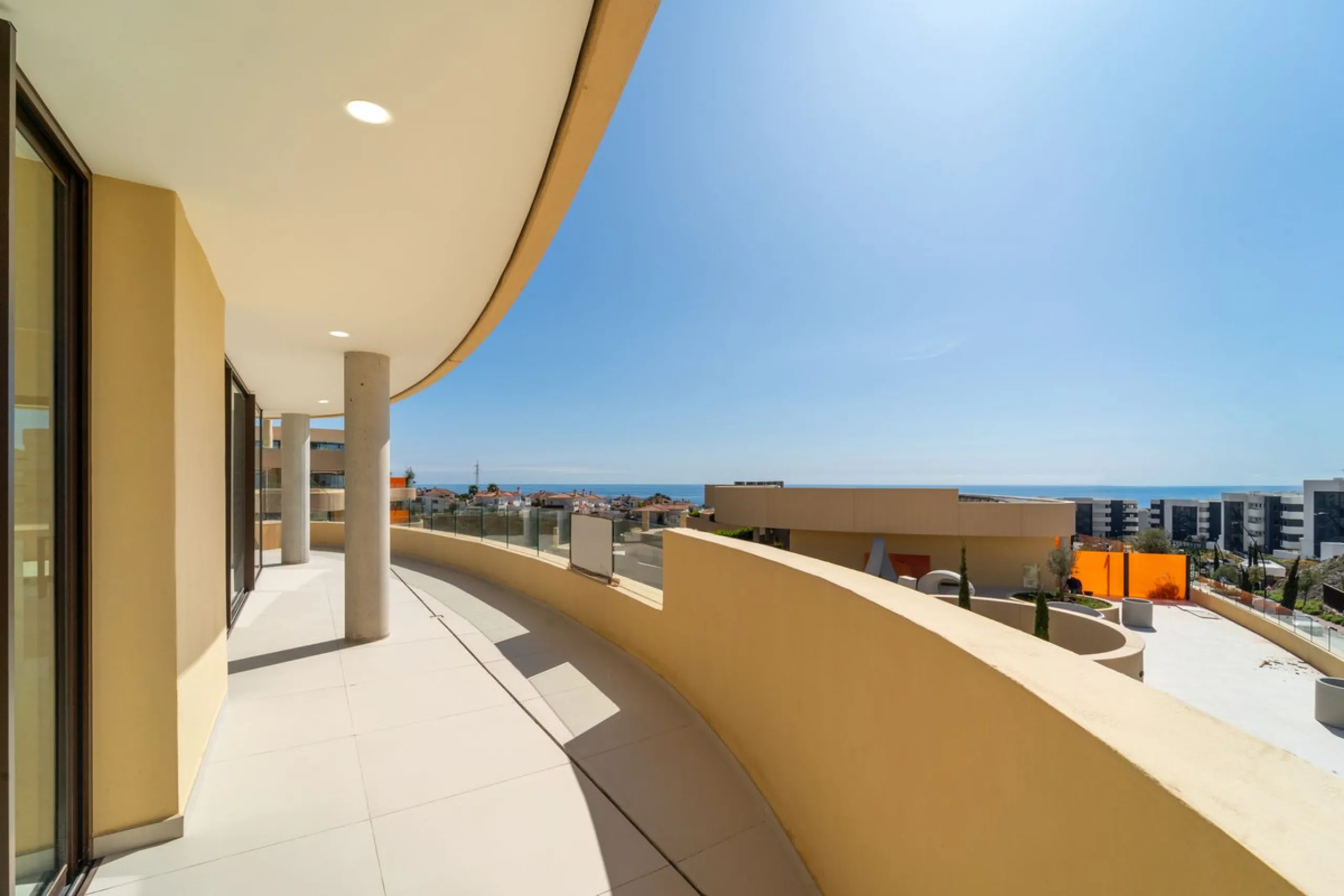 Apartment - Penthouse в продаже в Fuengirola, Málaga. В доме 3 спален и 2 ванных комнат. Площадь дома 114 м²