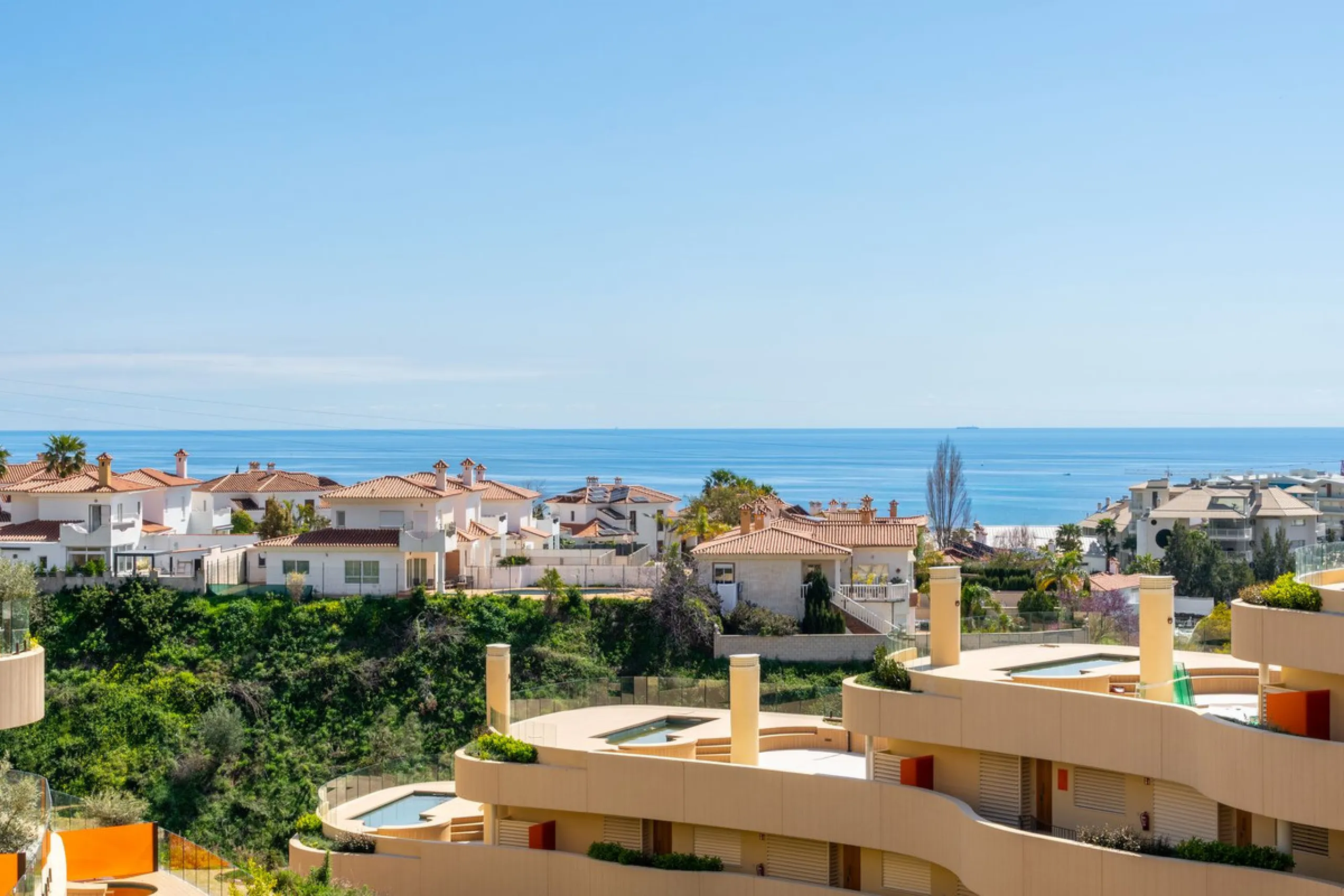 Apartment - Penthouse в продаже в Fuengirola, Málaga. В доме 3 спален и 2 ванных комнат. Площадь дома 114 м²