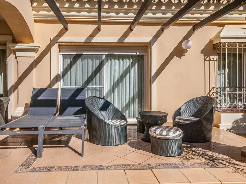 Discover your dream retreat in this stunning garden apartment, ideally situated just a short stroll from vibrant shops and the pristine beach. Nestled within a fully gated community, residents enjoy access to four sparkling swimming pools and lush tropica