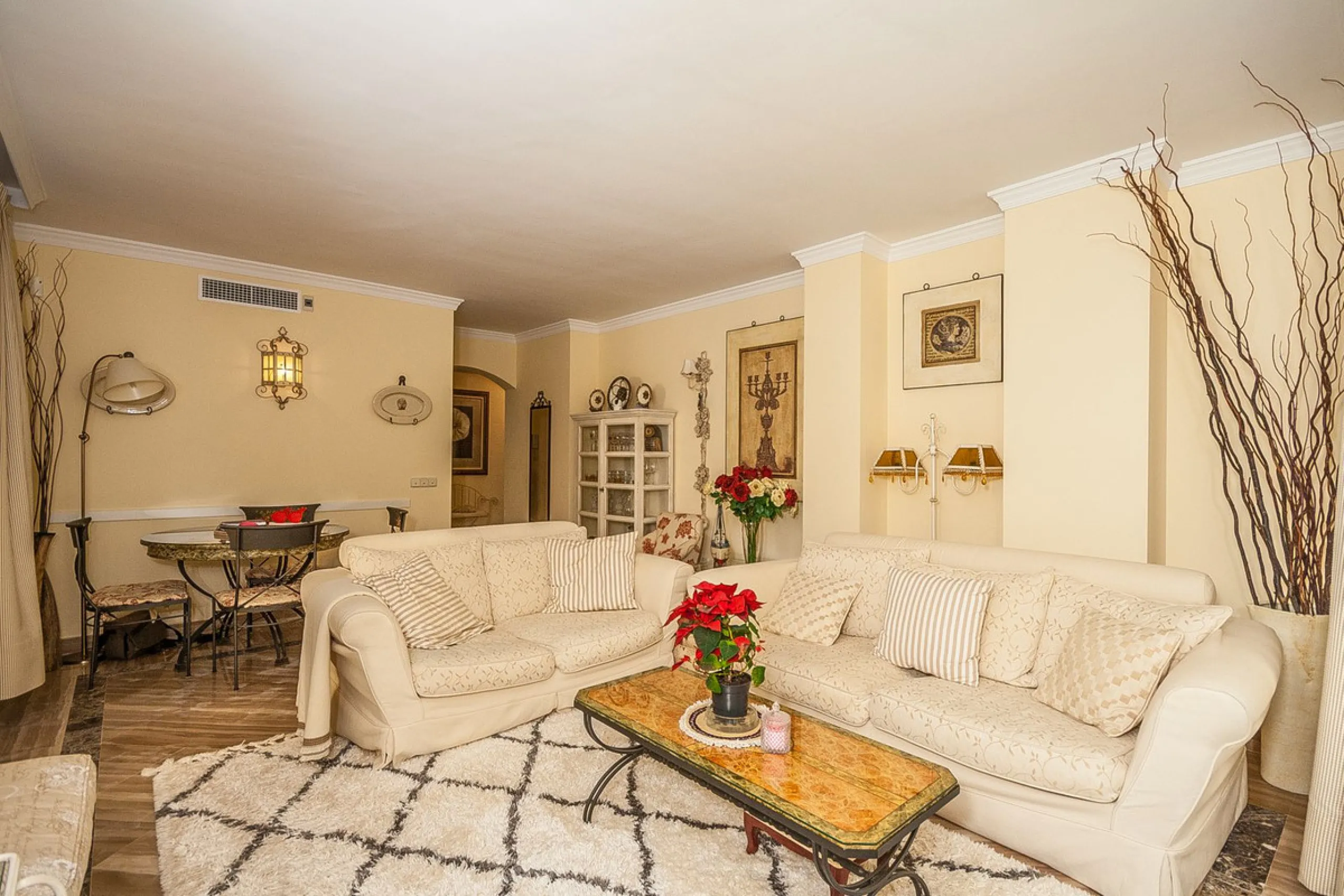 Discover your dream retreat in this stunning garden apartment, ideally situated just a short stroll from vibrant shops and the pristine beach. Nestled within a fully gated community, residents enjoy access to four sparkling swimming pools and lush tropica