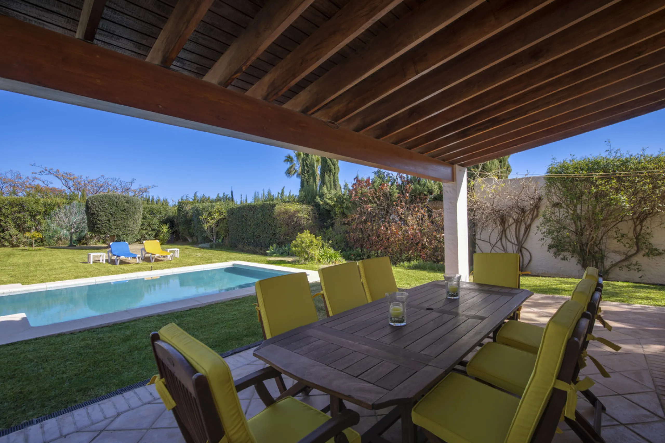 This beautifully presented villa is set within a small, secure gated community, offering privacy, peace of mind, and a wonderful sense of exclusivity. Boasting beautiful sea and golf views, the property enjoys a tranquil setting while remaining convenient