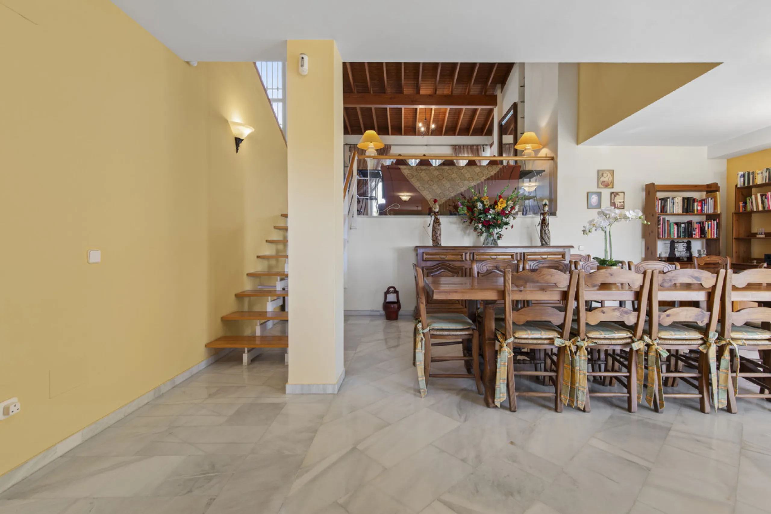 This beautifully presented villa is set within a small, secure gated community, offering privacy, peace of mind, and a wonderful sense of exclusivity. Boasting beautiful sea and golf views, the property enjoys a tranquil setting while remaining convenient