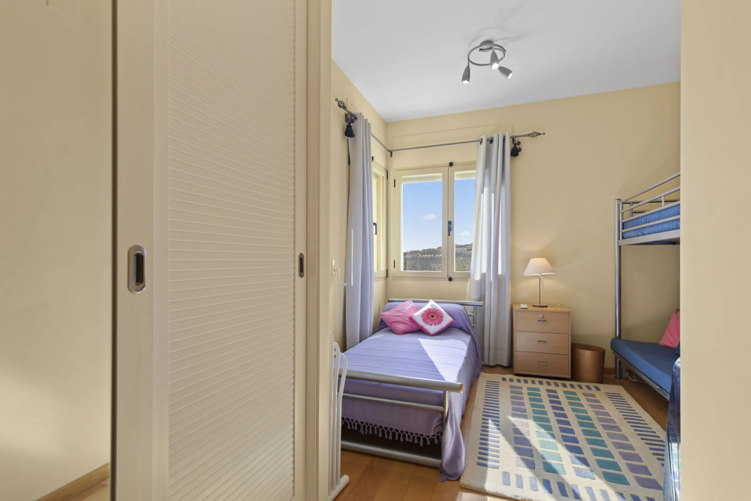 This beautifully presented villa is set within a small, secure gated community, offering privacy, peace of mind, and a wonderful sense of exclusivity. Boasting beautiful sea and golf views, the property enjoys a tranquil setting while remaining convenient