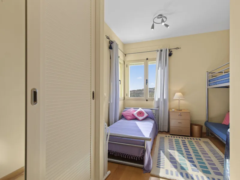 This beautifully presented villa is set within a small, secure gated community, offering privacy, peace of mind, and a wonderful sense of exclusivity. Boasting beautiful sea and golf views, the property enjoys a tranquil setting while remaining convenient