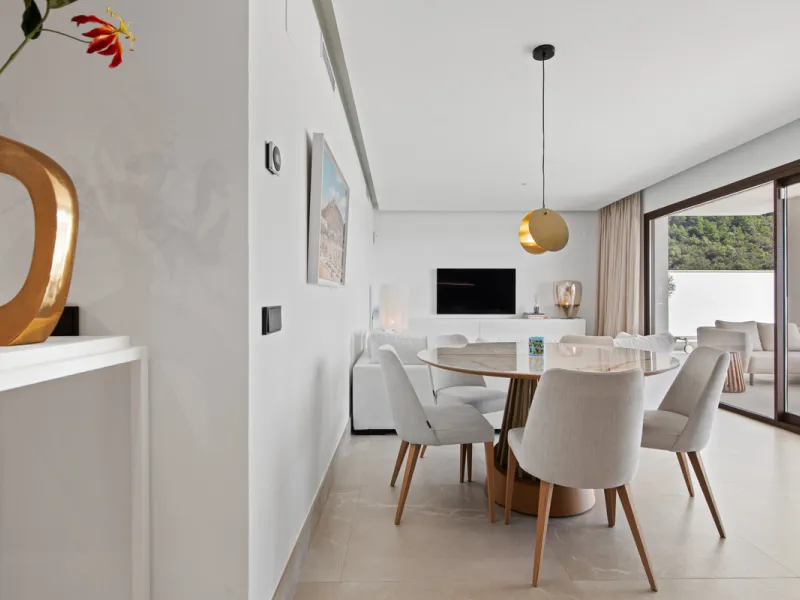 Apartment - Middle Floor Apartment в продаже в Istán, Málaga. В доме 3 спален и 2 ванных комнат. Площадь дома 203 м²
