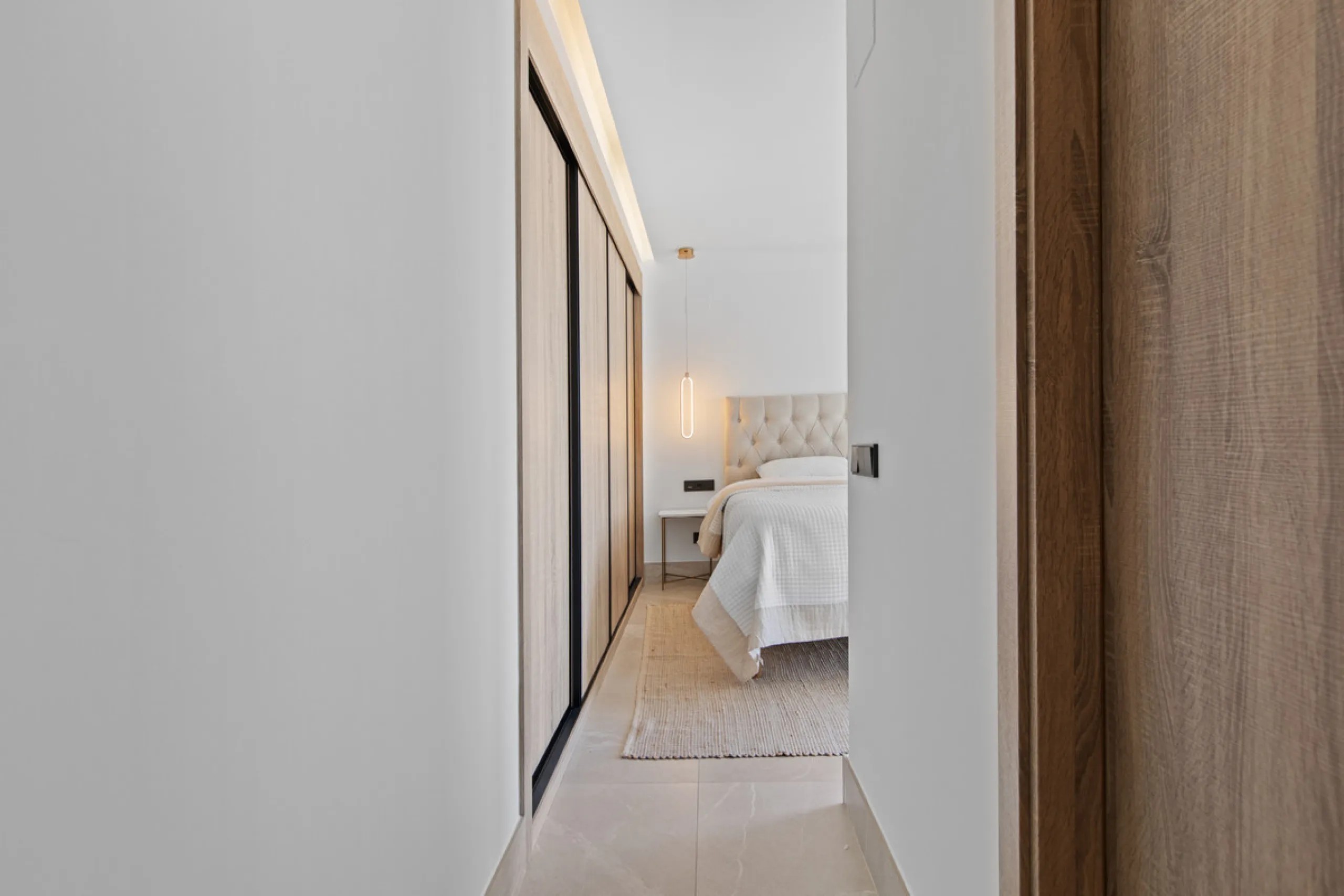Apartment - Middle Floor Apartment в продаже в Istán, Málaga. В доме 3 спален и 2 ванных комнат. Площадь дома 203 м²