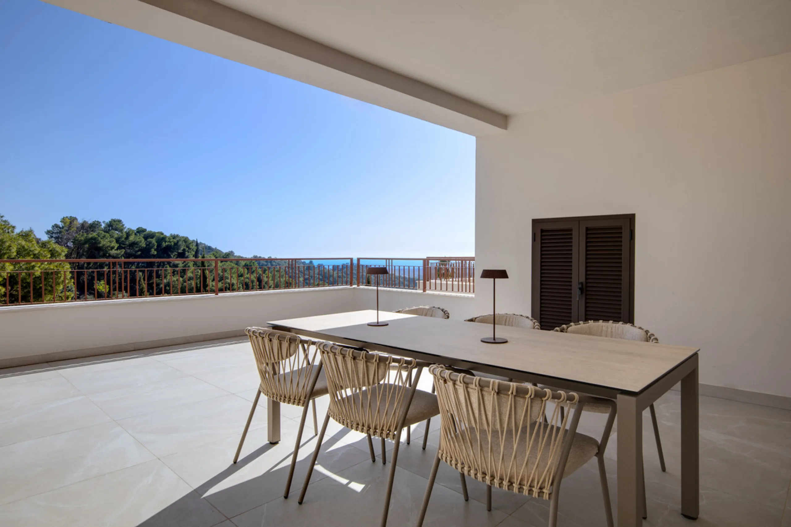 Apartment - Middle Floor Apartment в продаже в Istán, Málaga. В доме 3 спален и 2 ванных комнат. Площадь дома 203 м²