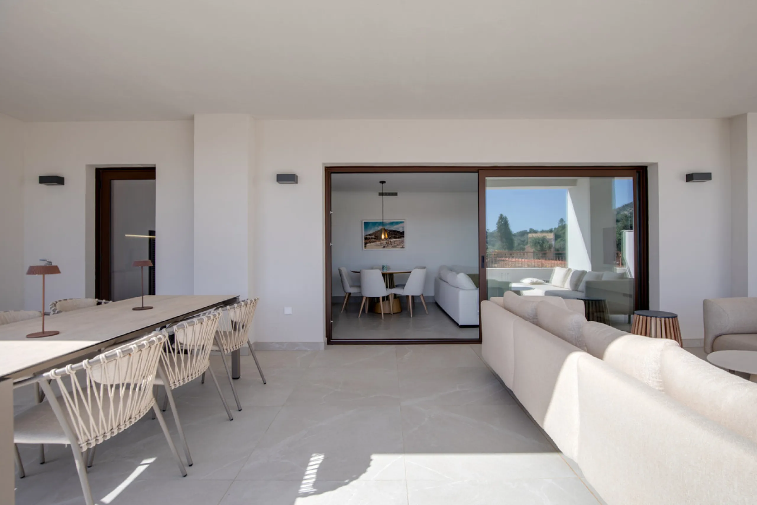 Apartment - Middle Floor Apartment в продаже в Istán, Málaga. В доме 3 спален и 2 ванных комнат. Площадь дома 203 м²