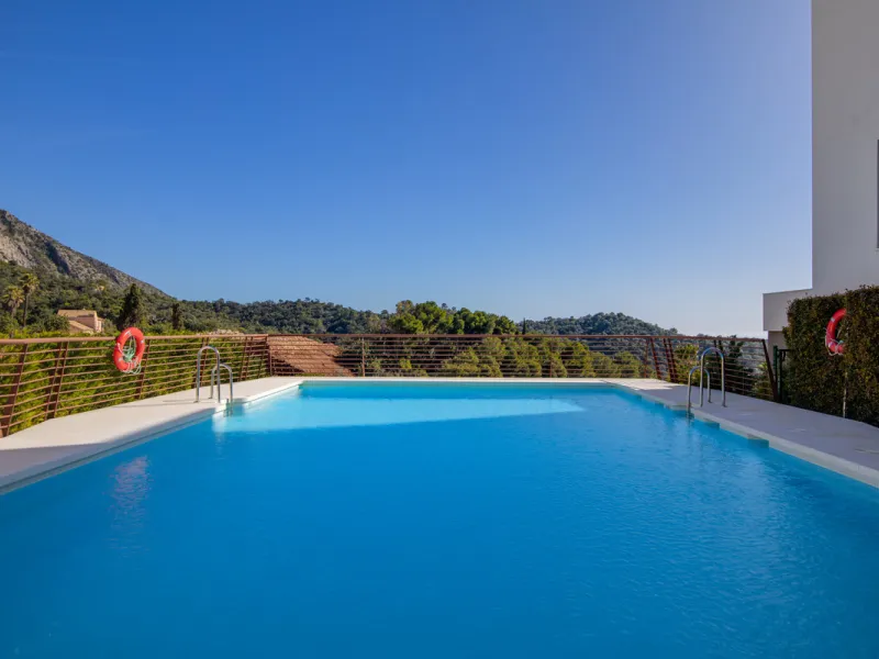 Apartment - Middle Floor Apartment в продаже в Istán, Málaga. В доме 3 спален и 2 ванных комнат. Площадь дома 203 м²
