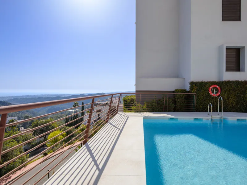 Apartment - Middle Floor Apartment в продаже в Istán, Málaga. В доме 3 спален и 2 ванных комнат. Площадь дома 203 м²