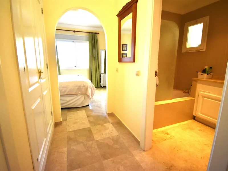 Welcome to your own piece of heaven in the popular La Cala Hills urbanisation.  New to the market located on an elevated ground floor unit in a luxury apartment block walking to local amenities and public transport and just 10 minutes by car you will arri