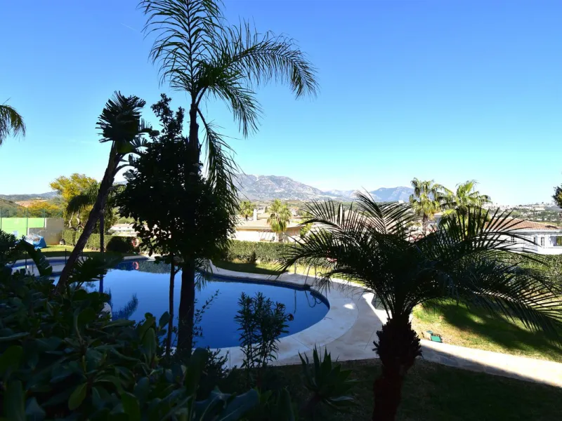 Welcome to your own piece of heaven in the popular La Cala Hills urbanisation.  New to the market located on an elevated ground floor unit in a luxury apartment block walking to local amenities and public transport and just 10 minutes by car you will arri