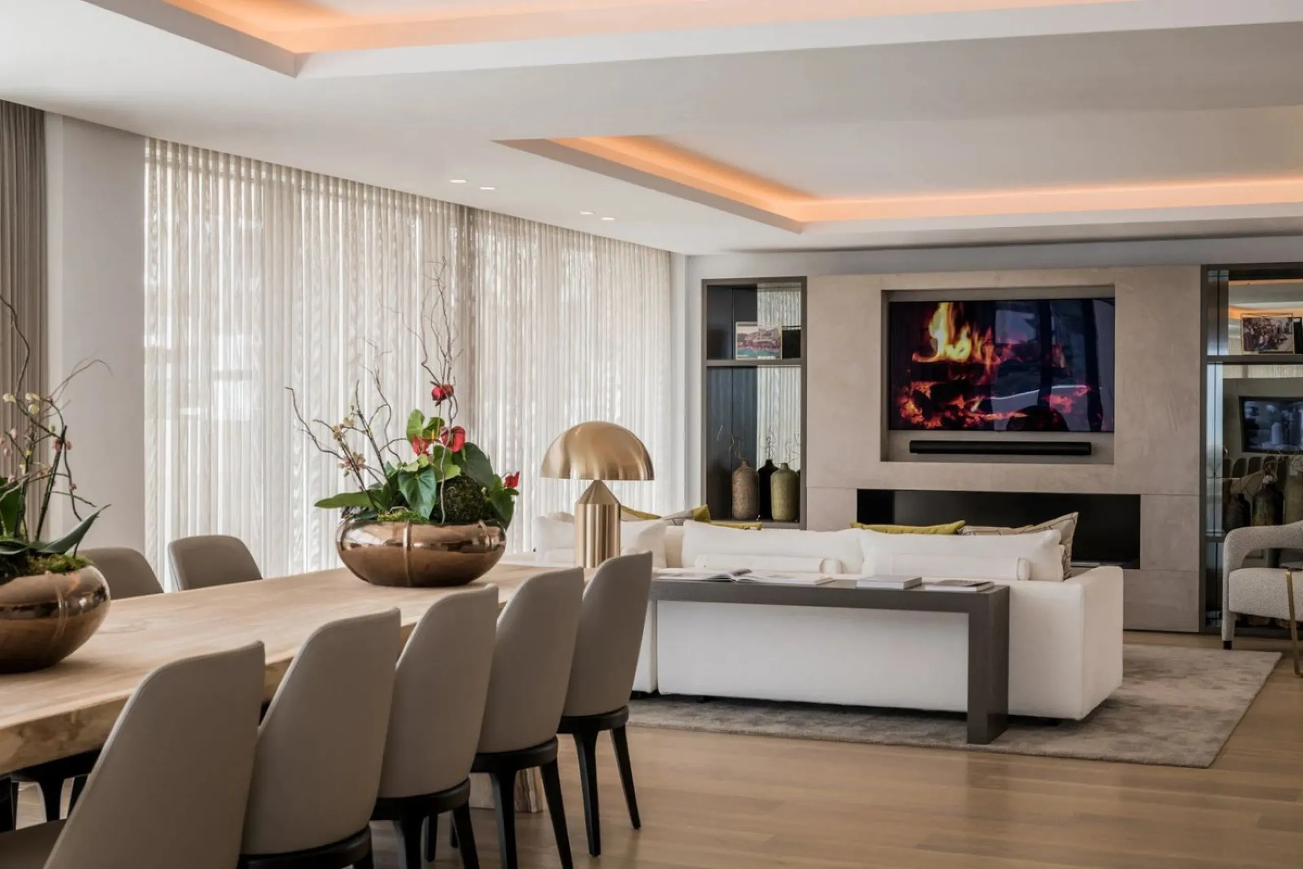 Designer 3-bedroom apartment with panoramic sea views located in the prestigious Palo Alto community, just a few minutes from Marbella.