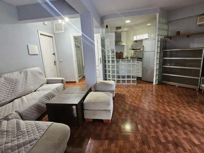 Apartment for sale in the heart of Marbella, completely renovated opposite the Hotel Fuerte and just 100 meters from the beach.
