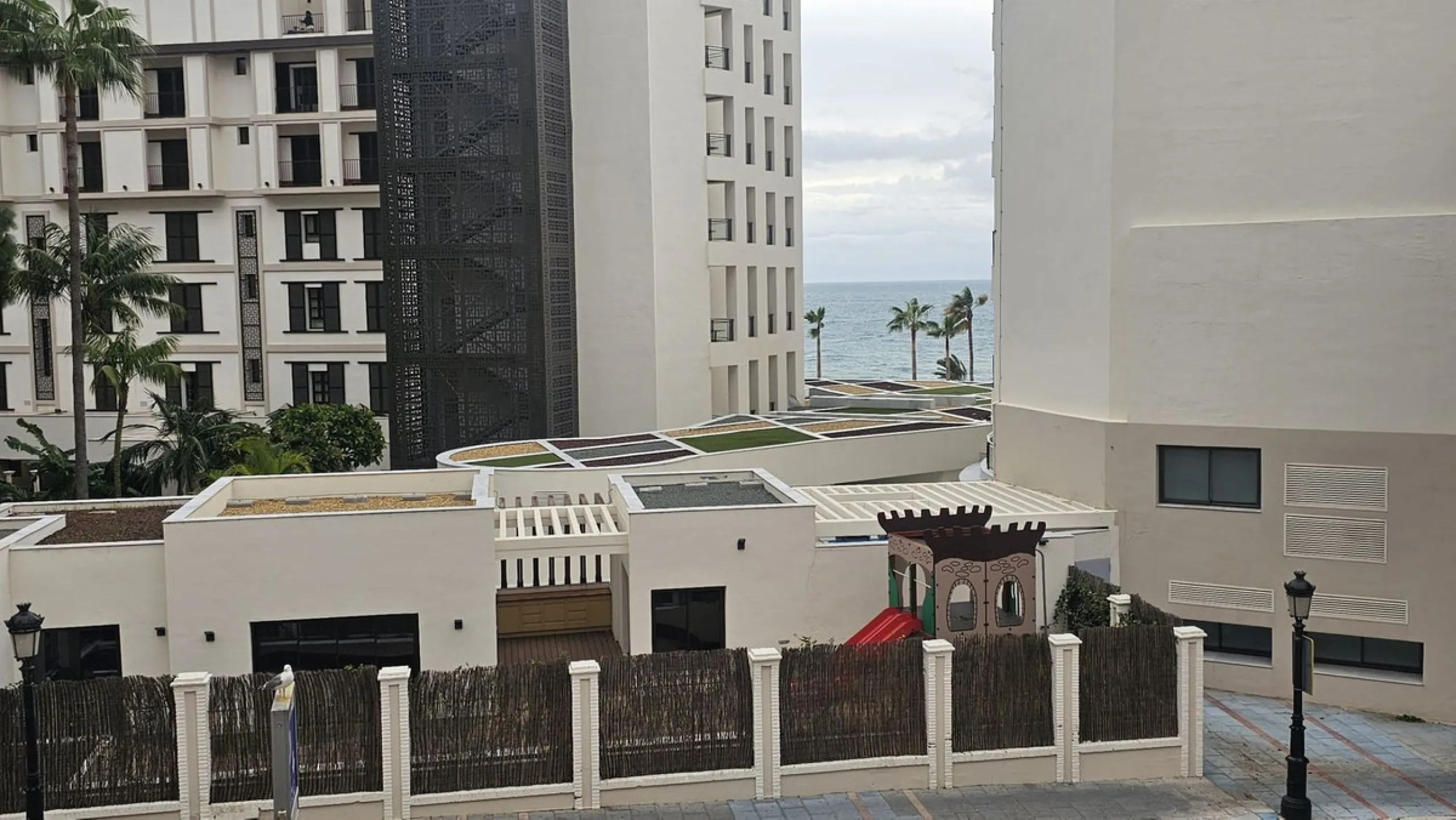 Apartment - Middle Floor Apartment в продаже в Marbella, Málaga. В доме 1 спален и 1 ванных комнат. Площадь дома 50 м²