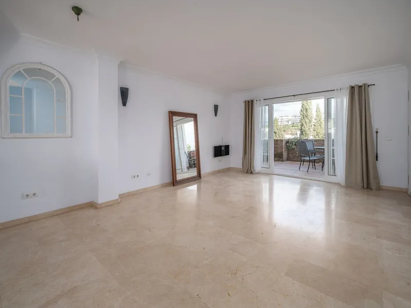 House - Townhouse в продаже в Mijas, Málaga. В доме 3 спален и 2 ванных комнат. Площадь дома 188 м²