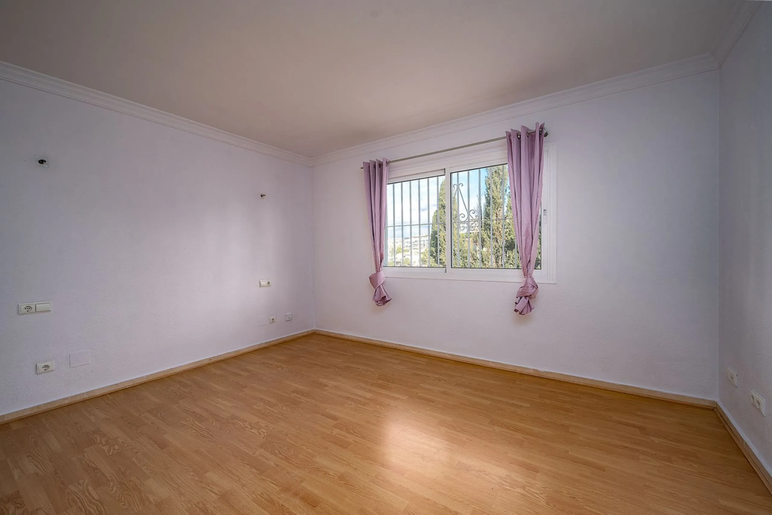 House - Townhouse в продаже в Mijas, Málaga. В доме 3 спален и 2 ванных комнат. Площадь дома 188 м²