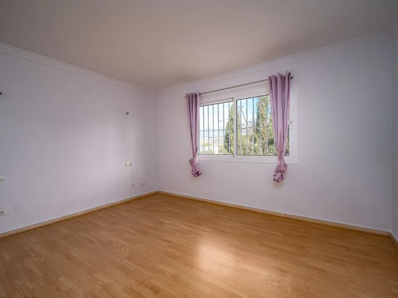 House - Townhouse в продаже в Mijas, Málaga. В доме 3 спален и 2 ванных комнат. Площадь дома 188 м²