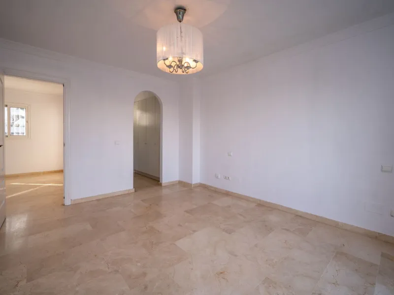 House - Townhouse в продаже в Mijas, Málaga. В доме 3 спален и 2 ванных комнат. Площадь дома 188 м²
