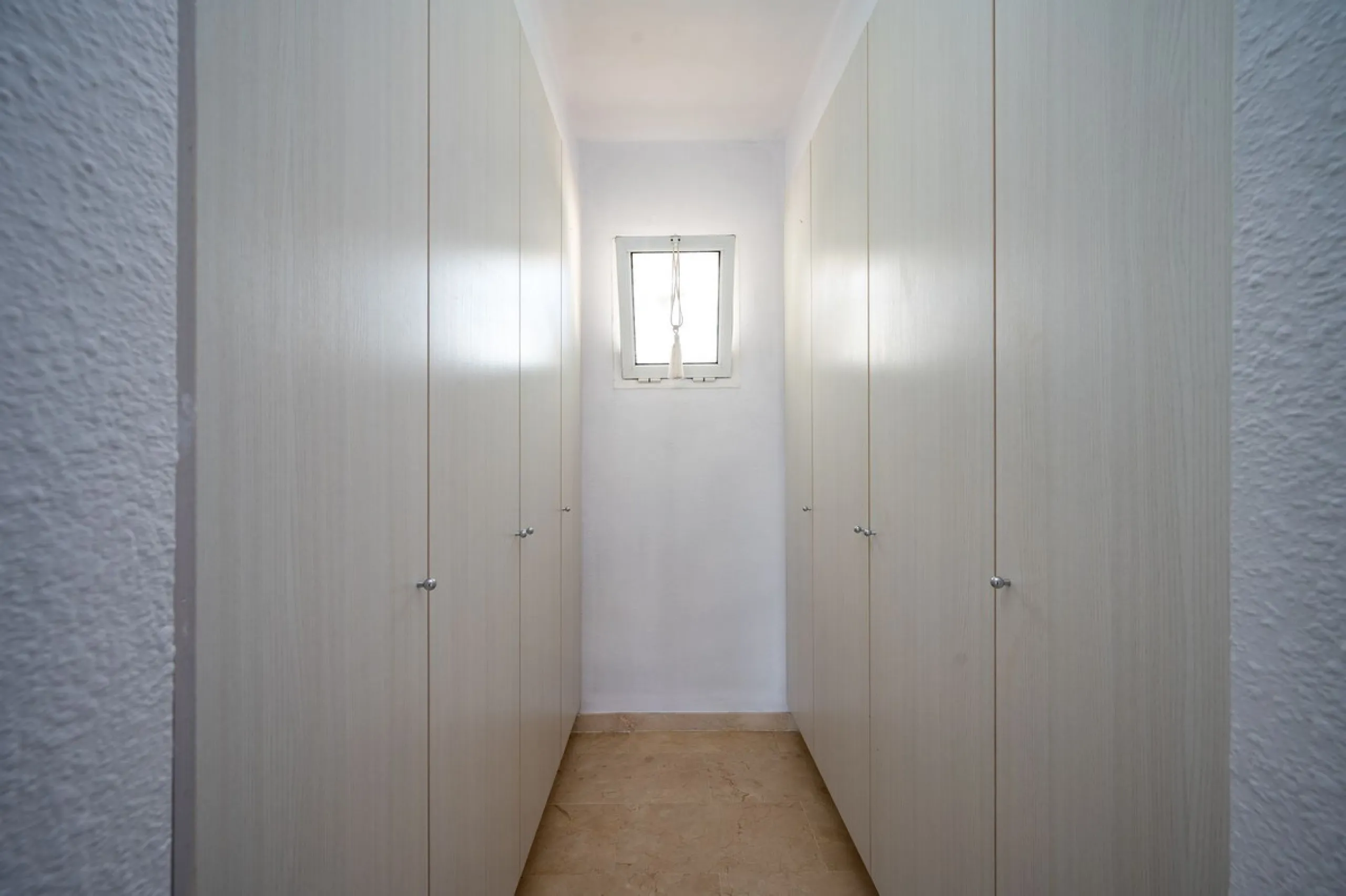 House - Townhouse в продаже в Mijas, Málaga. В доме 3 спален и 2 ванных комнат. Площадь дома 188 м²