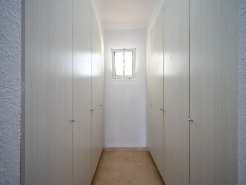 House - Townhouse в продаже в Mijas, Málaga. В доме 3 спален и 2 ванных комнат. Площадь дома 188 м²