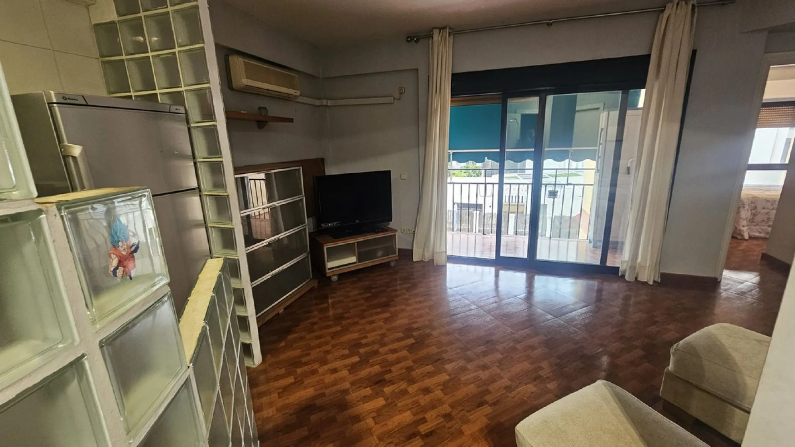 Apartment - Middle Floor Apartment в продаже в Marbella, Málaga. В доме 1 спален и 1 ванных комнат. Площадь дома 50 м²