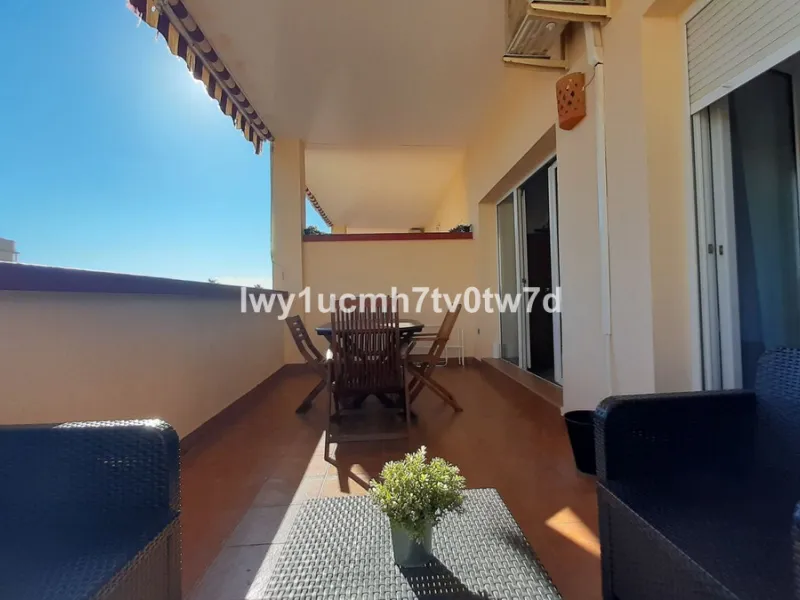 Superb 2-bedroom flat 150 metres from the sea, with sea views and tourist licence in one of the most exclusive areas of Benalmádena Costa, Hacienda Torrequebrada!