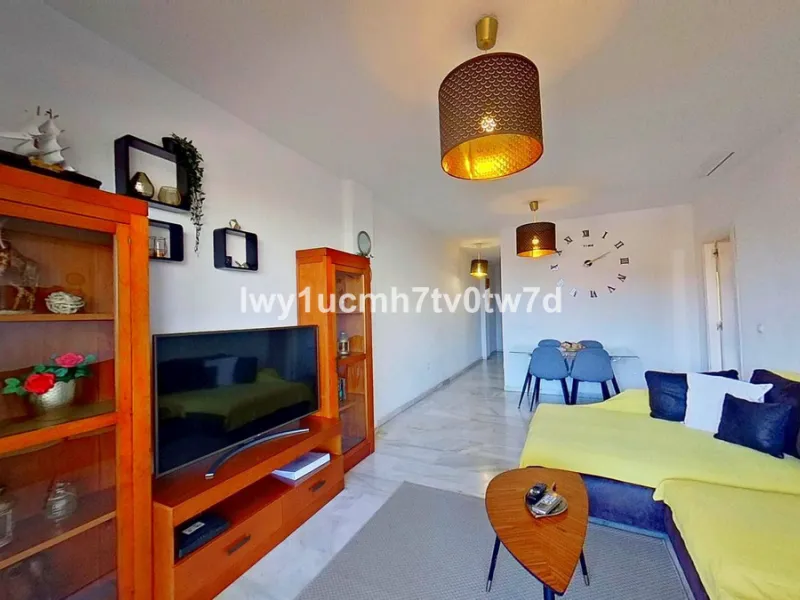 Superb 2-bedroom flat 150 metres from the sea, with sea views and tourist licence in one of the most exclusive areas of Benalmádena Costa, Hacienda Torrequebrada!