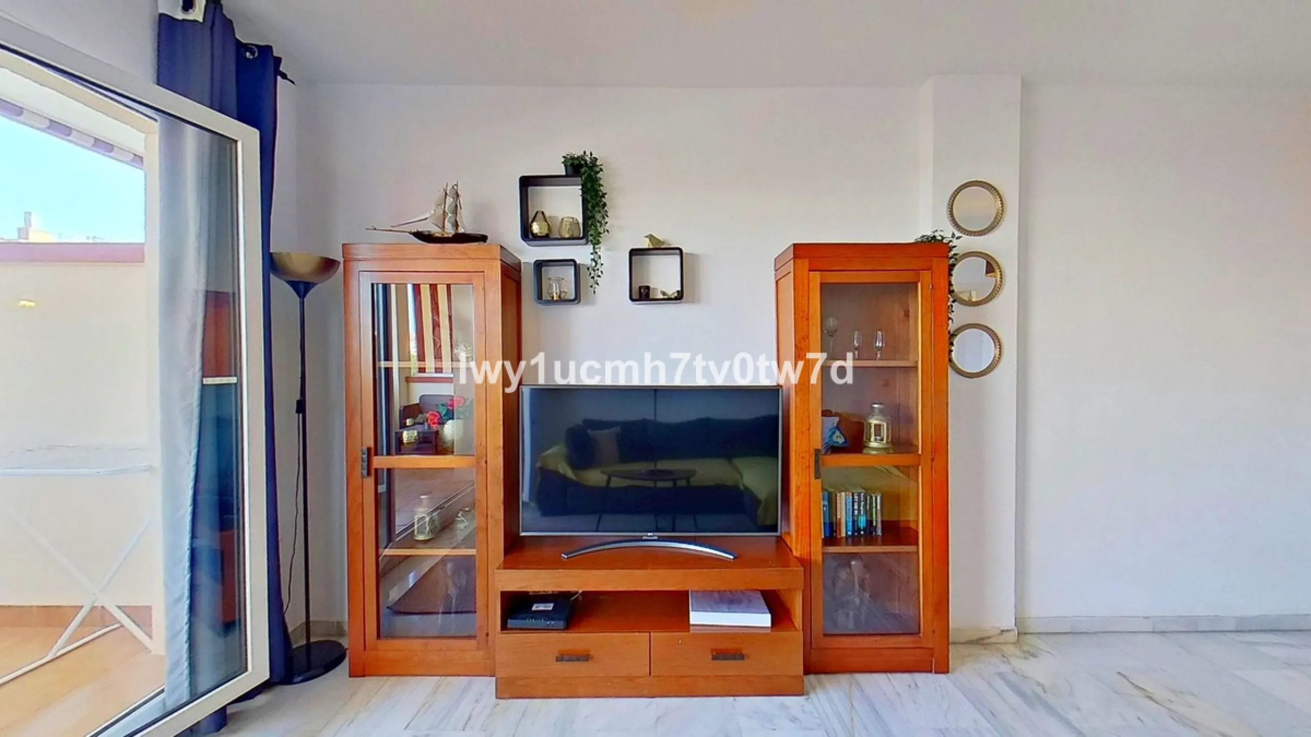 Superb 2-bedroom flat 150 metres from the sea, with sea views and tourist licence in one of the most exclusive areas of Benalmádena Costa, Hacienda Torrequebrada!