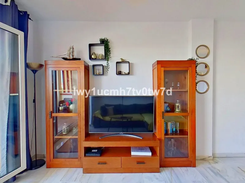 Superb 2-bedroom flat 150 metres from the sea, with sea views and tourist licence in one of the most exclusive areas of Benalmádena Costa, Hacienda Torrequebrada!