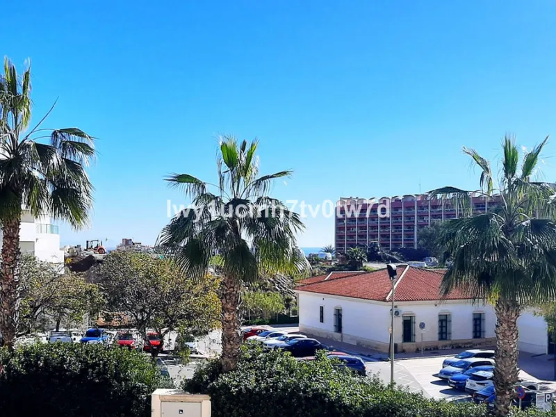Superb 2-bedroom flat 150 metres from the sea, with sea views and tourist licence in one of the most exclusive areas of Benalmádena Costa, Hacienda Torrequebrada!